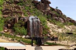 赤峰昭烏路紅興酒樓電話號(hào)碼