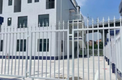 赤峰鋅鋼護(hù)欄圍欄電話多少啊