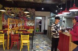 赤峰華聯(lián)三樓電話地址查詢號(hào)碼