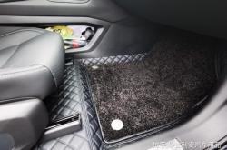 赤峰腳墊安裝師傅電話號(hào)碼是多少