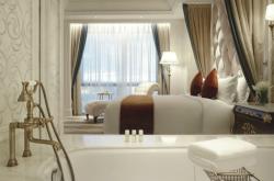 赤峰玉龍國賓館電話多少號