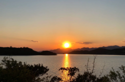 赤峰萬悅城落日營地電話號碼