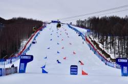 赤峰體育場(chǎng)滑冰場(chǎng)電話號(hào)碼