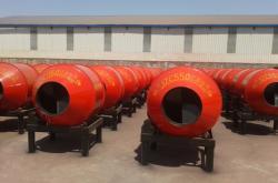 赤峰水泥撒灰機廠家電話號碼