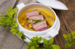 赤峰龍?jiān)袋S花菜館電話號碼