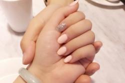 赤峰紅山美甲師電話號(hào)碼查詢