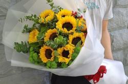 赤峰開鮮花店進貨渠道電話號碼