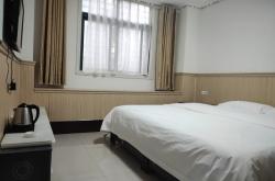 赤峰市鳳鳴旅館地址電話號碼