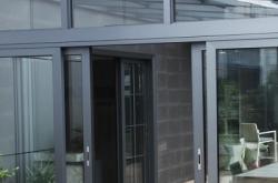 赤峰鋼化推拉門維修電話號碼