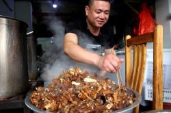 赤峰大哥賣羊肉店電話號碼多少