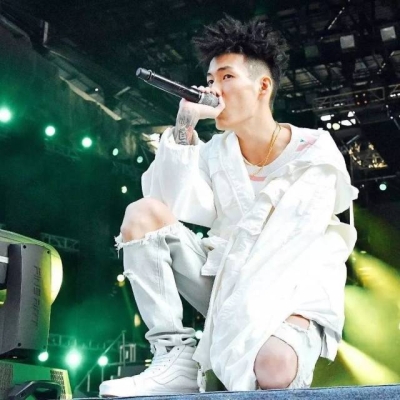 赤峰臟辮發(fā)型店電話號(hào)碼查詢-第1張圖片