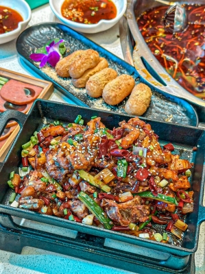 赤峰悅涮火鍋電話號(hào)碼多少號(hào)-第1張圖片