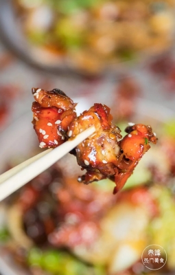 赤峰炭掌柜燒烤店地址電話號碼-第1張圖片