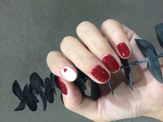 赤峰小魚(yú)兒美甲電話地址查詢-第1張圖片