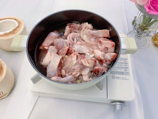 赤峰雞湯團購電話號碼查詢地址-第1張圖片