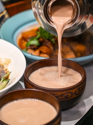 赤峰高端蒙餐飯店地址電話(huà)號(hào)碼-第1張圖片