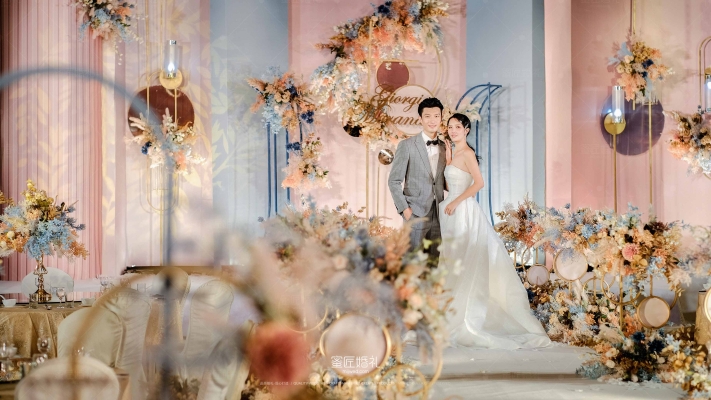 赤峰蜜匠婚慶公司電話多少號-第1張圖片