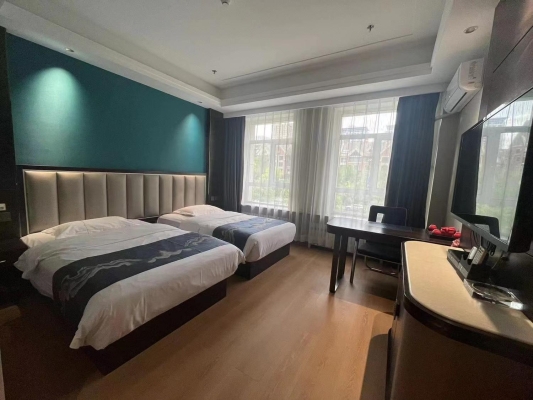 赤峰山腳下酒店電話地址查詢-第1張圖片