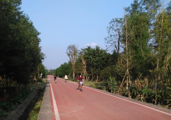 赤峰市荷風(fēng)水岸物業(yè)電話號碼-第1張圖片