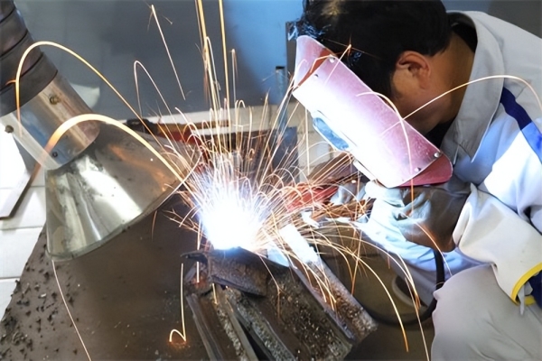 赤峰氬弧焊培訓(xùn)班電話號碼查詢-第1張圖片