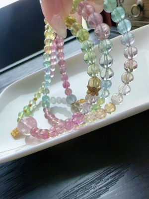 赤峰回收碧璽手鏈的電話號碼-第1張圖片