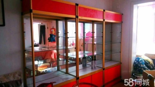 赤峰服裝展架批發(fā)電話號碼是多少-第1張圖片