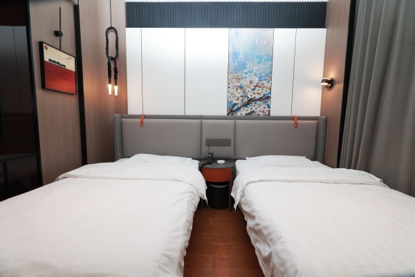 赤峰紅山下酒窖電話號(hào)碼查詢-第1張圖片