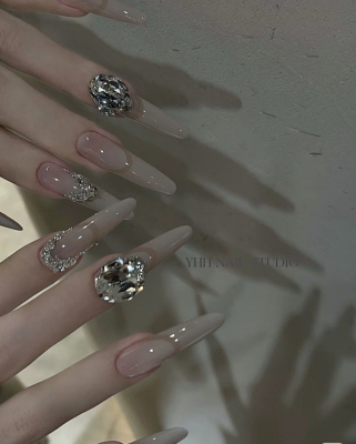 赤峰附近美甲團購群電話號碼-第1張圖片