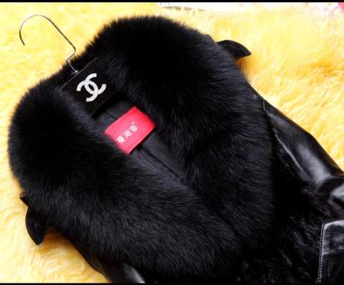 赤峰貂皮馬甲廠家電話號碼查詢-第1張圖片