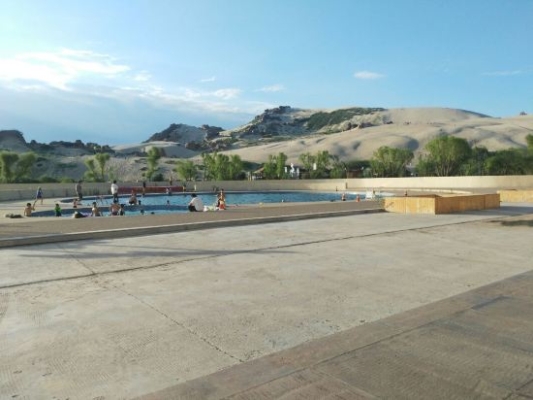 赤峰市溫泉泳池電話多少號-第1張圖片