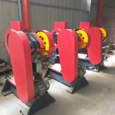 赤峰聯(lián)合沖剪機廠家電話號碼-第1張圖片