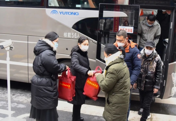 赤峰點(diǎn)對(duì)點(diǎn)接送電話號(hào)碼是多少-第1張圖片