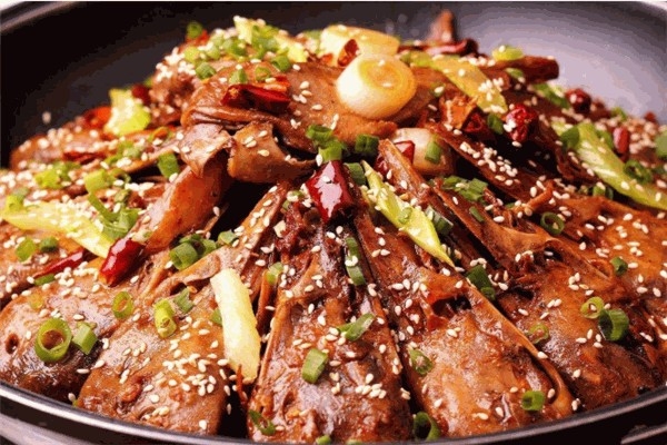 赤峰市本地辣鴨頭電話號(hào)碼-第1張圖片