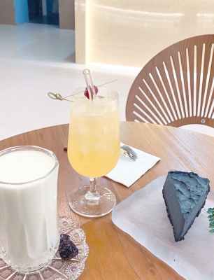 赤峰網(wǎng)紅咖啡店地址電話號(hào)碼-第1張圖片