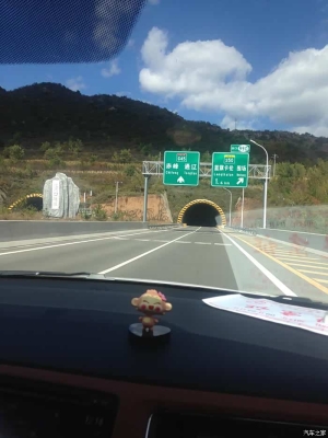 赤峰到藍(lán)旗班車的電話號(hào)碼是多少-第1張圖片