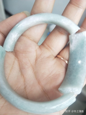 赤峰修玉鐲子電話是多少號-第1張圖片