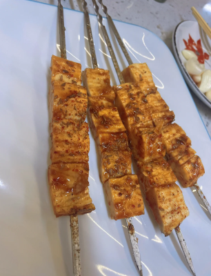 赤峰牛鞭燒烤店電話號(hào)碼多少-第1張圖片