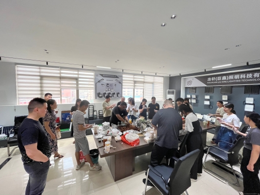 赤峰浩軒美發(fā)電話號碼查詢-第1張圖片