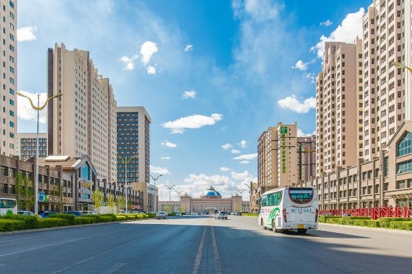 赤峰鳴家理發(fā)店地址電話號碼-第1張圖片