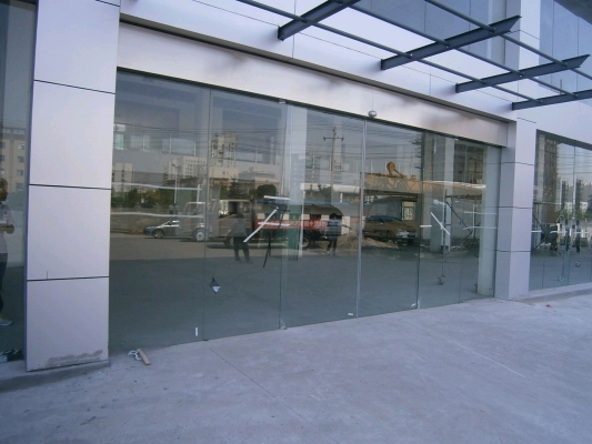 赤峰電動(dòng)玻璃門維修店電話號(hào)碼-第1張圖片