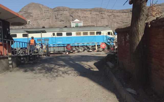 赤峰機(jī)務(wù)段車間電話號(hào)碼是多少-第1張圖片