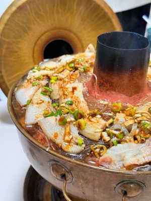 赤峰美食店火鍋店地址電話號碼-第1張圖片