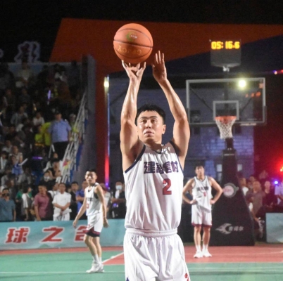 赤峰收籃球鞋電話號(hào)碼是多少-第1張圖片