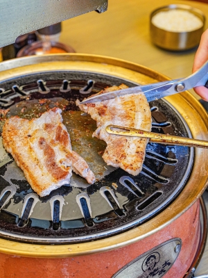 赤峰敖漢烤肉店電話地址是多少-第1張圖片