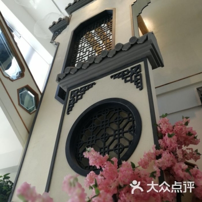 赤峰小花美發(fā)店電話號碼多少-第1張圖片