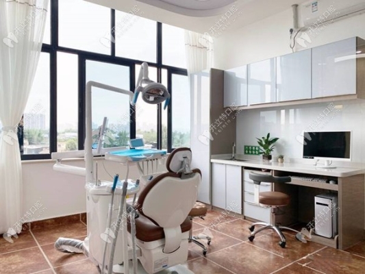 赤峰三道街正康牙科電話號(hào)碼-第1張圖片