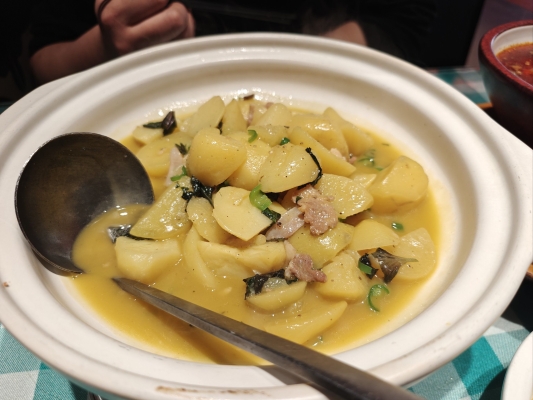 赤峰魚籽火鍋店地址電話號碼-第1張圖片