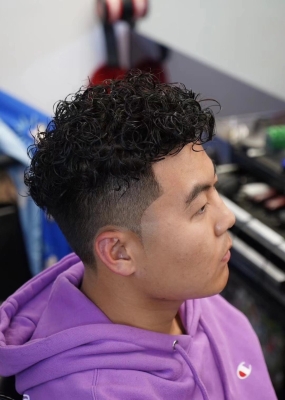 赤峰編發(fā)理發(fā)店電話號碼查詢-第1張圖片