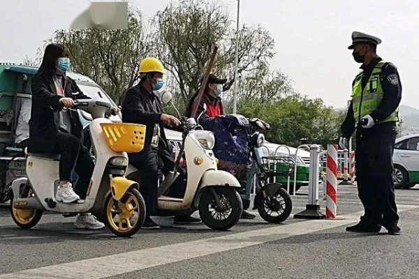 赤峰哪里有賣頭盔的-第1張圖片