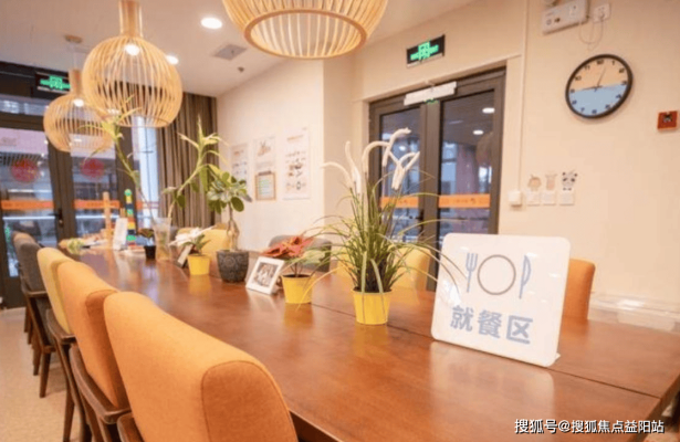 赤峰修房頂電話多少號(hào)啊多少錢-第1張圖片